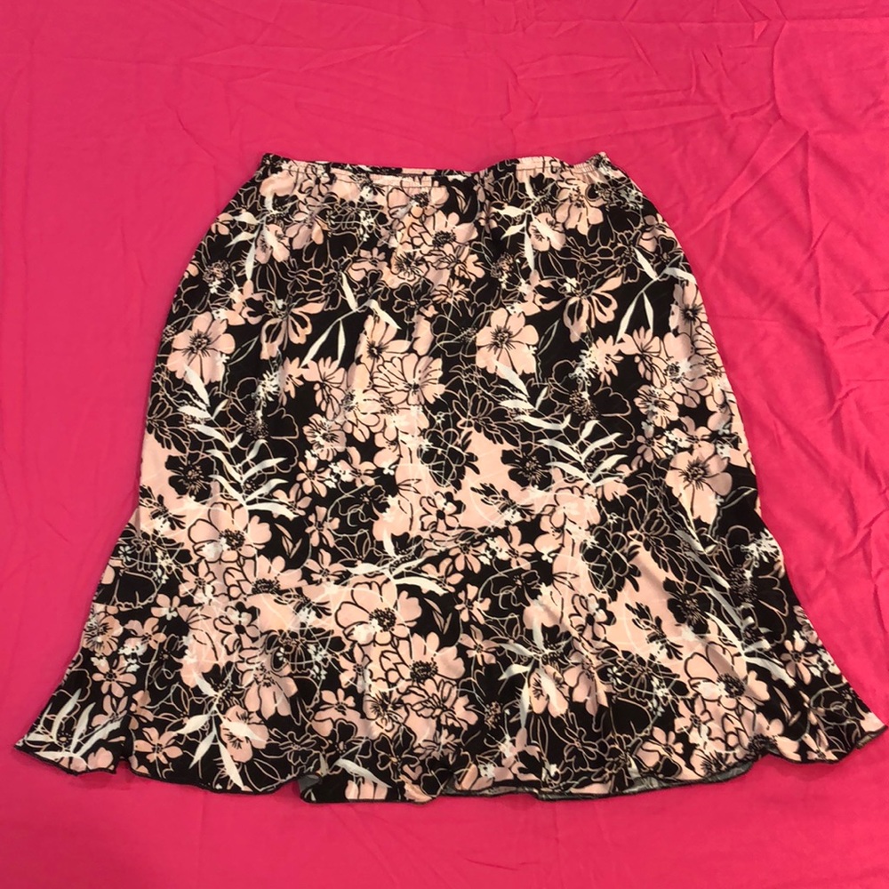 Claudia Richard slinky floral skirt. Size XL.